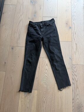 GRLFRND Women's Black Cropped Slim Jeans with Frayed Hem Size 26